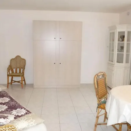 Les Fontaines Saint Leonard * Ονφλέρ